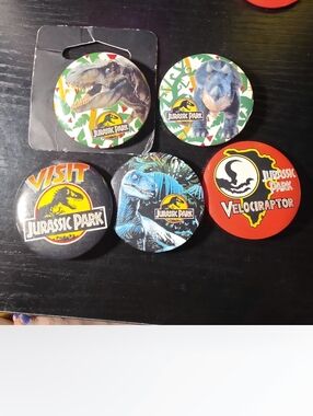 5- 1993 Jurassic Park Promotional Button Pins Pinback Vintage T-Rex Velociraptor